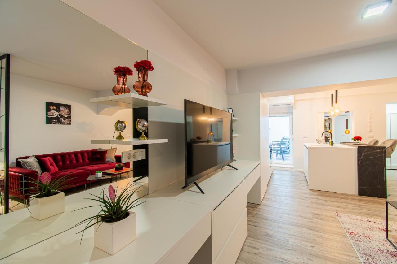 Flexible Selfcheckins 45 - Zagreb - New - Center Appartement Buitenkant foto
