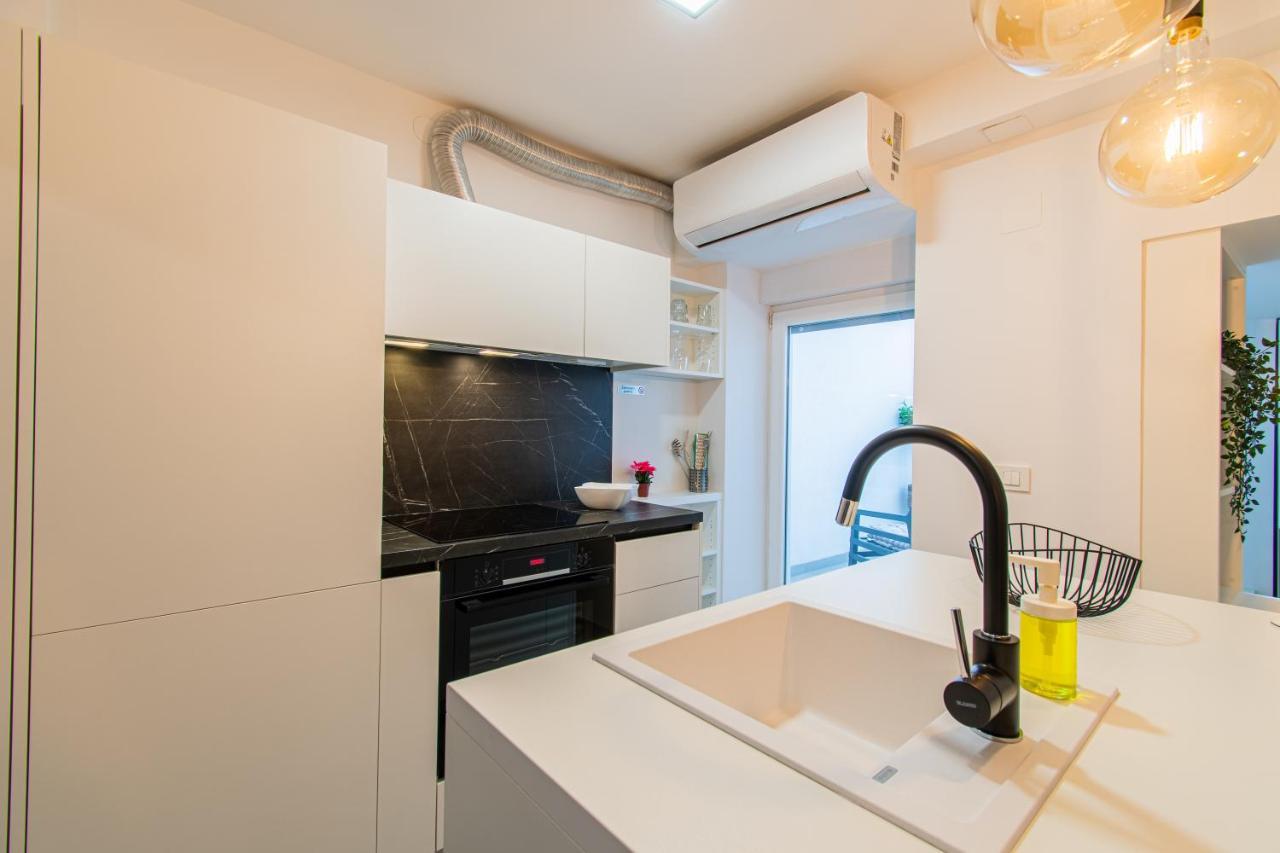 Flexible Selfcheckins 45 - Zagreb - New - Center Appartement Buitenkant foto