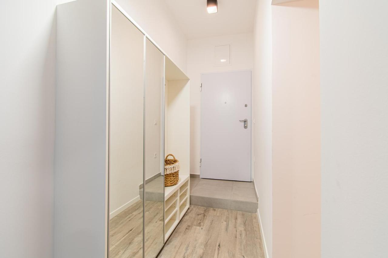 Flexible Selfcheckins 45 - Zagreb - New - Center Appartement Buitenkant foto