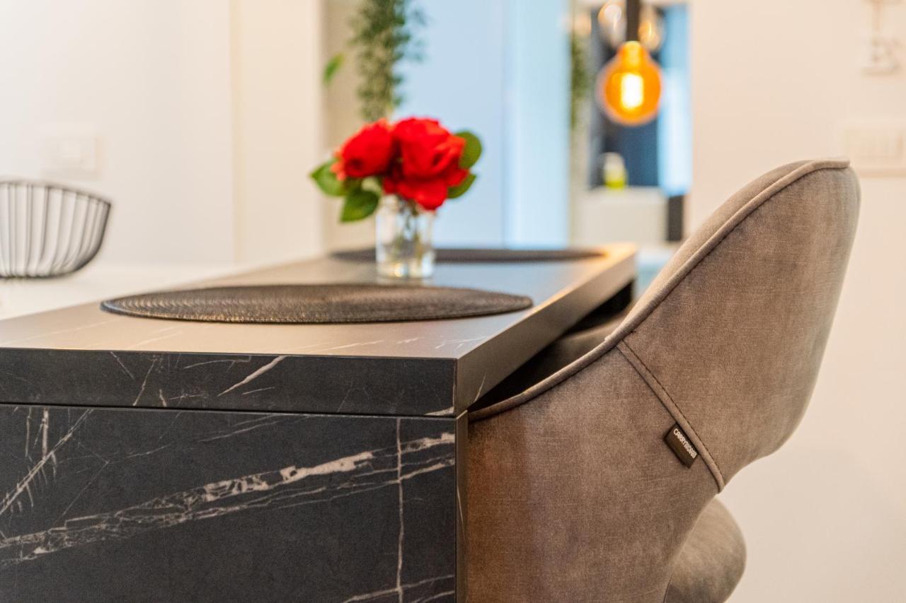 Flexible Selfcheckins 45 - Zagreb - New - Center Appartement Buitenkant foto