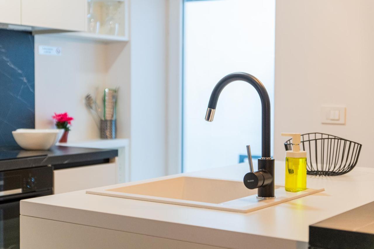 Flexible Selfcheckins 45 - Zagreb - New - Center Appartement Buitenkant foto